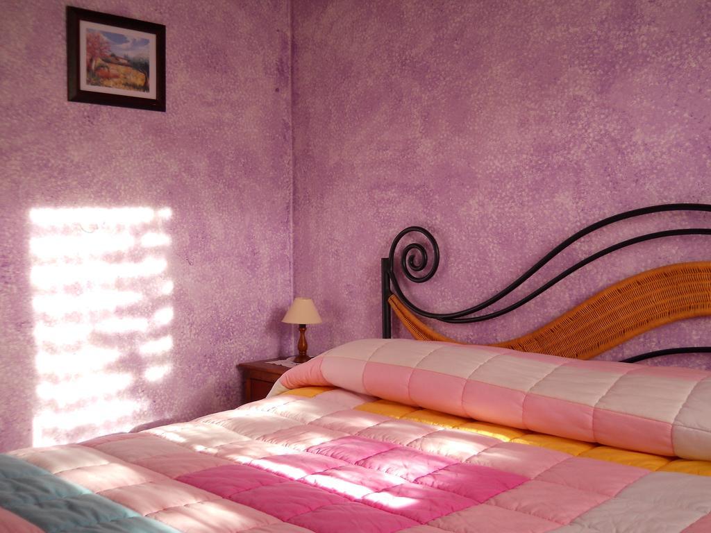 Lo Scoiattolo Villa Ventimiglia Cameră foto